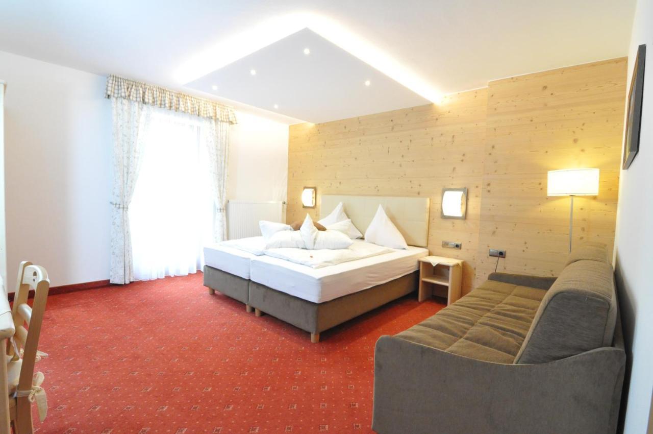 Hotel Traube - ステルヴィオ エクステリア 写真